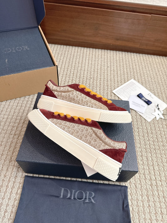 Dior B33