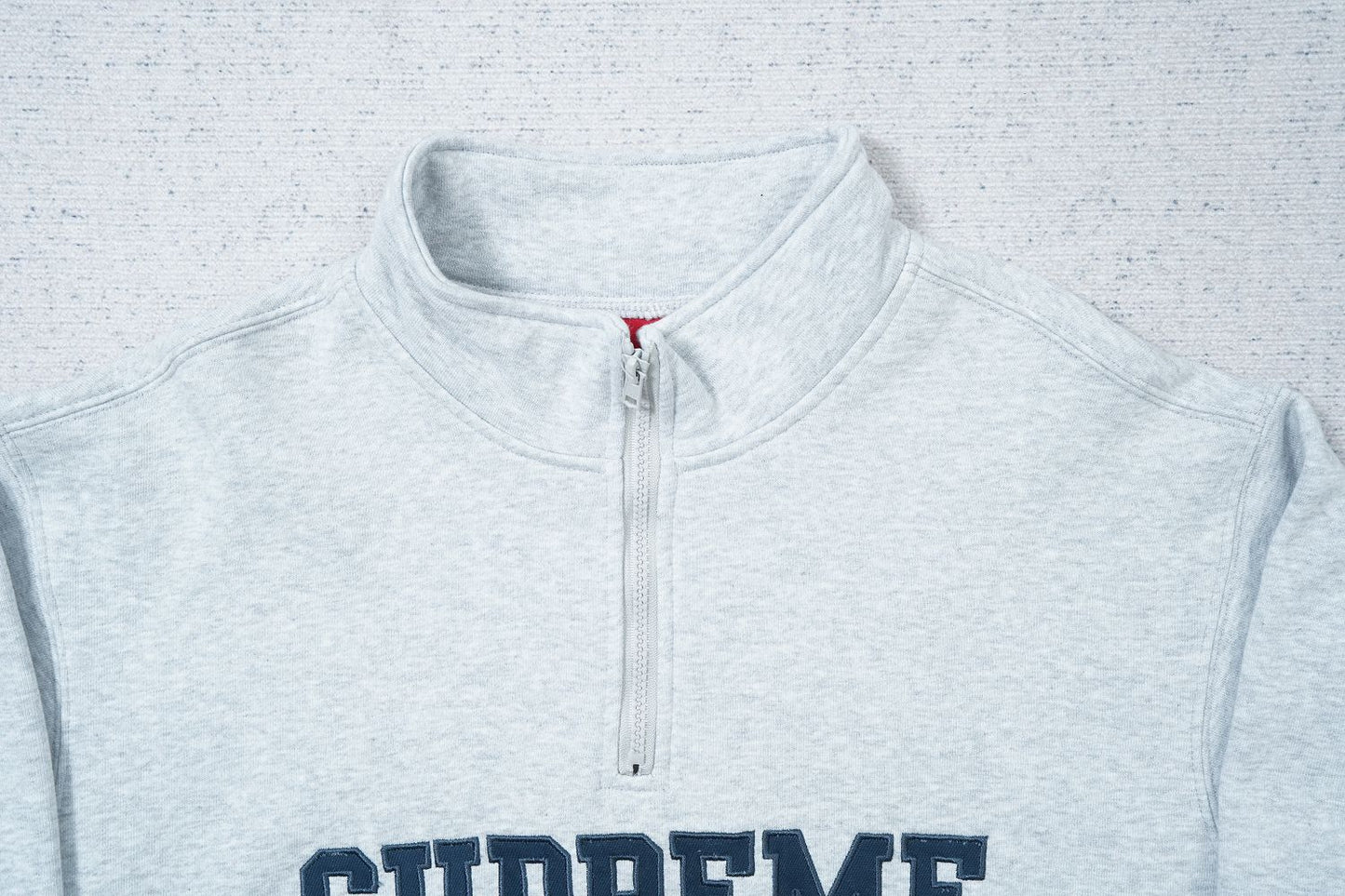 Supreme sweatshirt crew neck