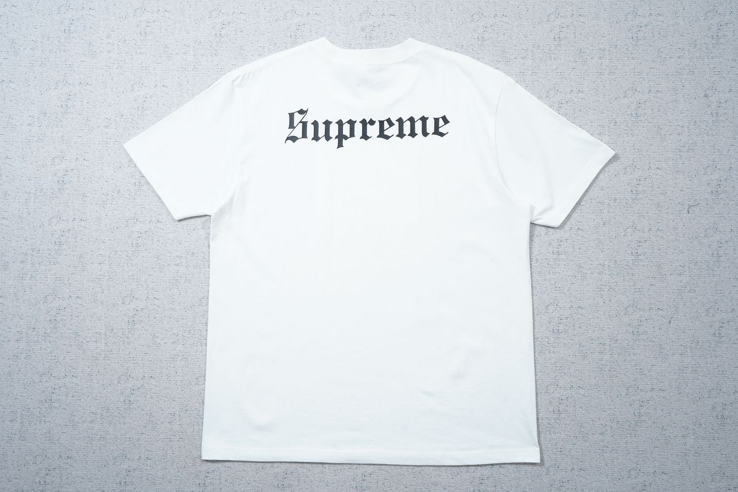 Supreme T-shirt
