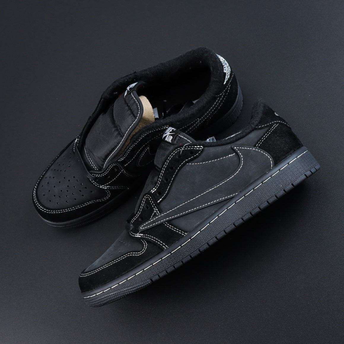 AJ1 x Travis “Black Phantom”