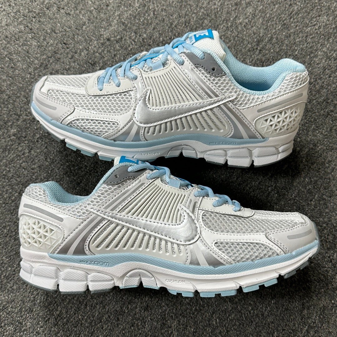 NK Air Zoom Vomero 5 Serie Fomoro