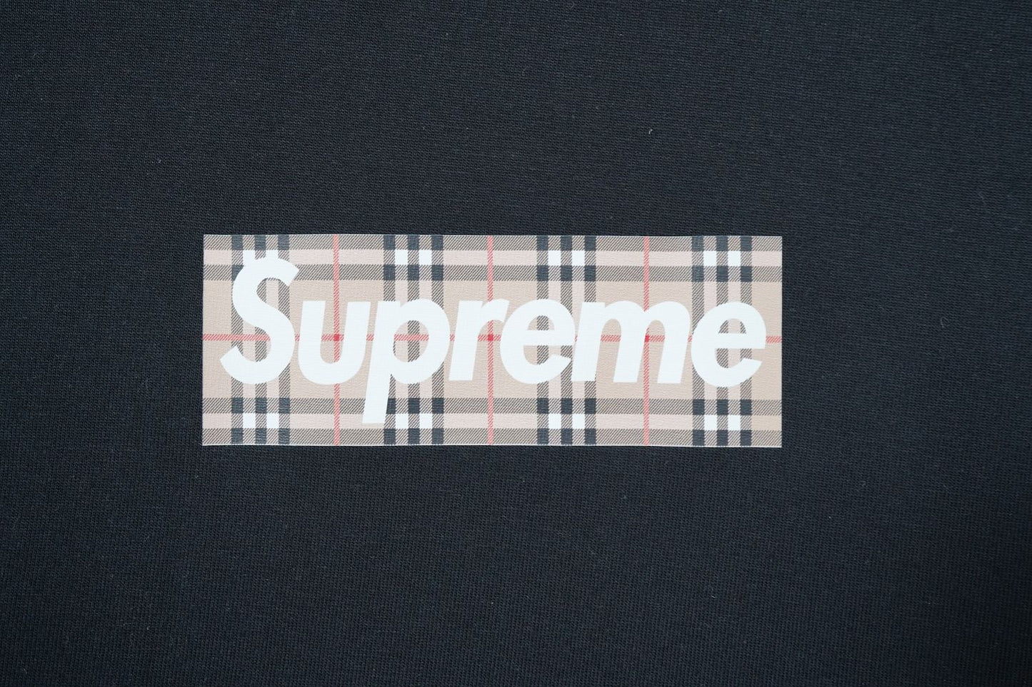 Supreme T-shirt