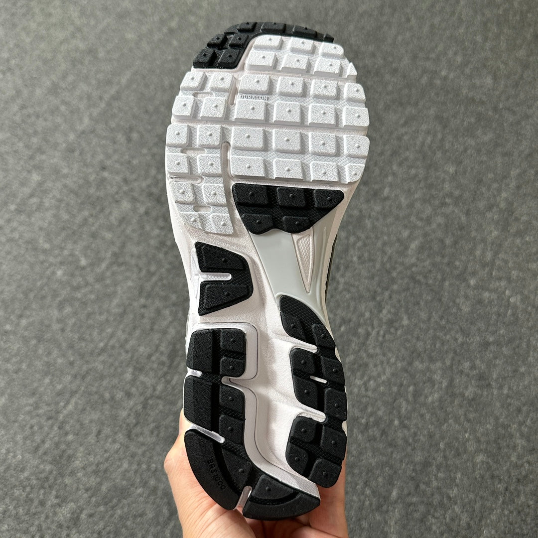 NK Air Zoom Vomero 5 Serie Fomoro