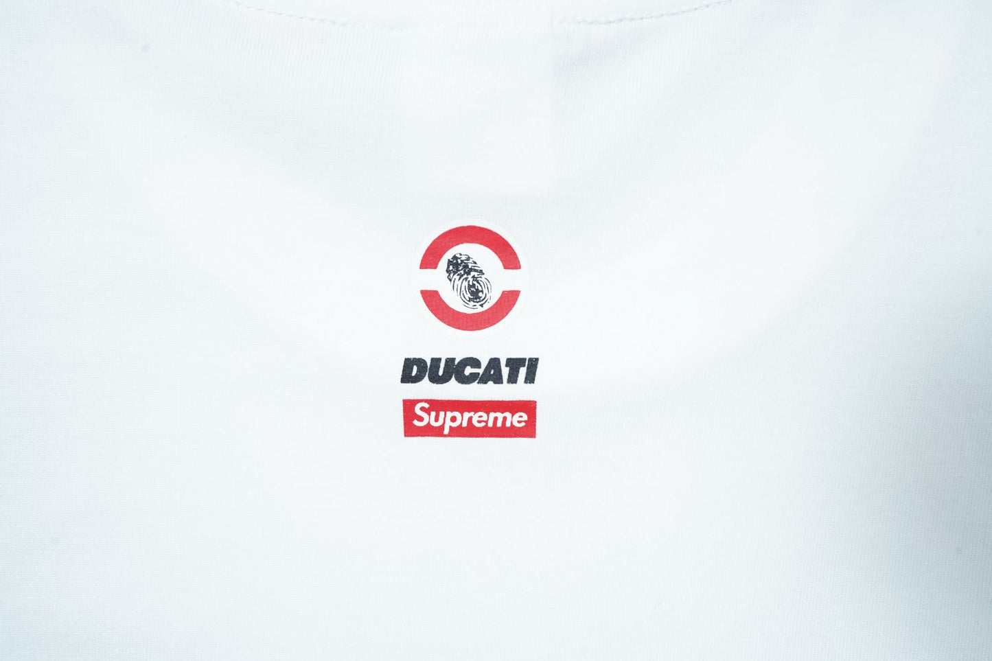 Supreme T-shirt