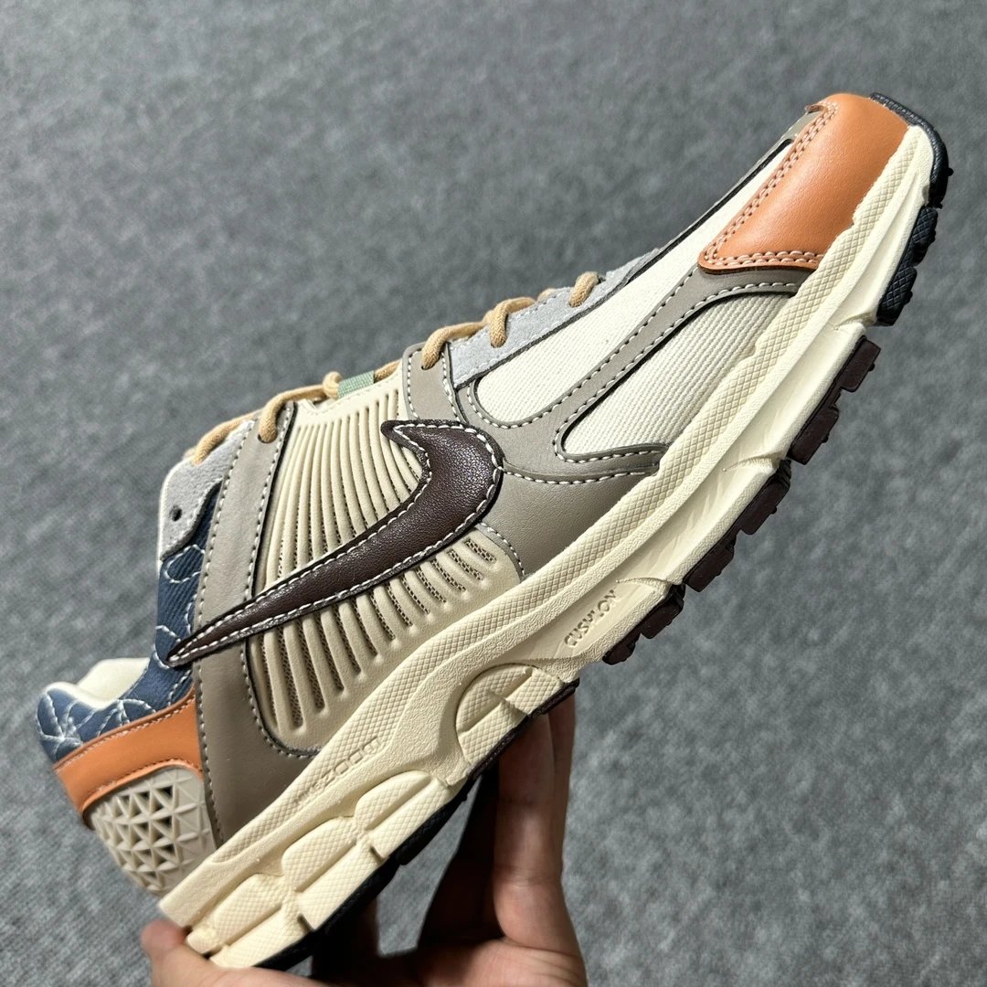 NK Air Zoom Vomero 5 Serie Fomoro